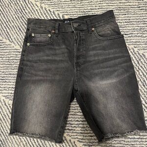 GAP Black Denim Bermuda Shorts Sz 6 28| Clean Fade Raw Hem New